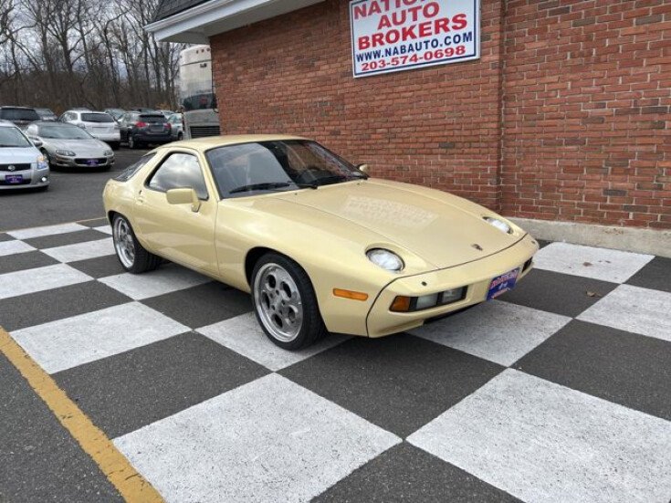 Thumbnail Photo undefined for 1982 Porsche 928